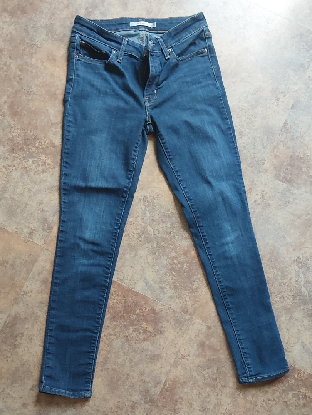 Women’s Levi Skinny Jeans Sz26
